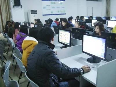 校园生活中学以致用的软件开发趣事